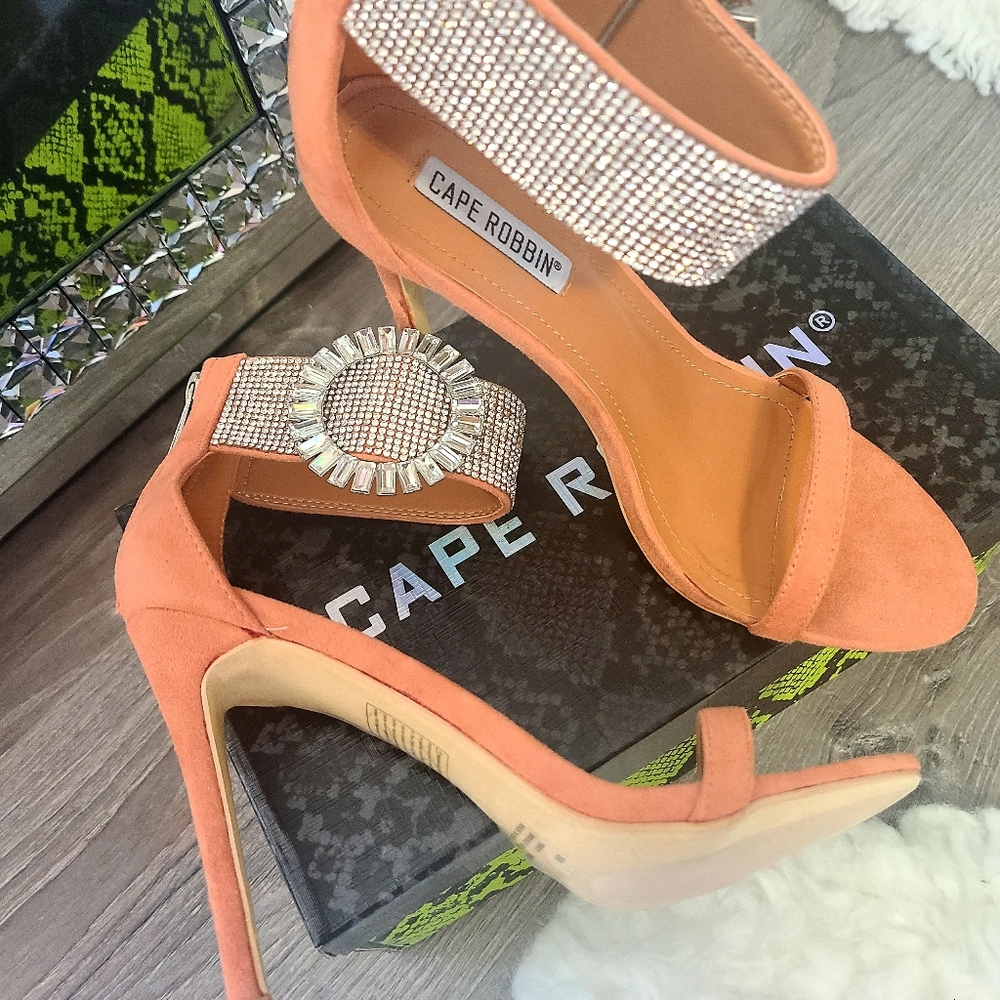 🪭👠🛍✨️Cape Robbin Edmond Heels Brand new 7.5 - Picture 8 of 15